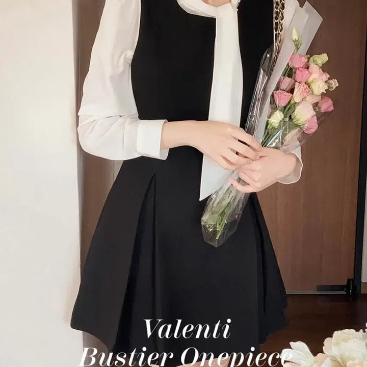 [BUNJANG] FromDayOne Valentti Pleated Black Mini Dress / 프롬데이원 발렌티 하객원피스 기장추가S 블랙원피스 플리츠