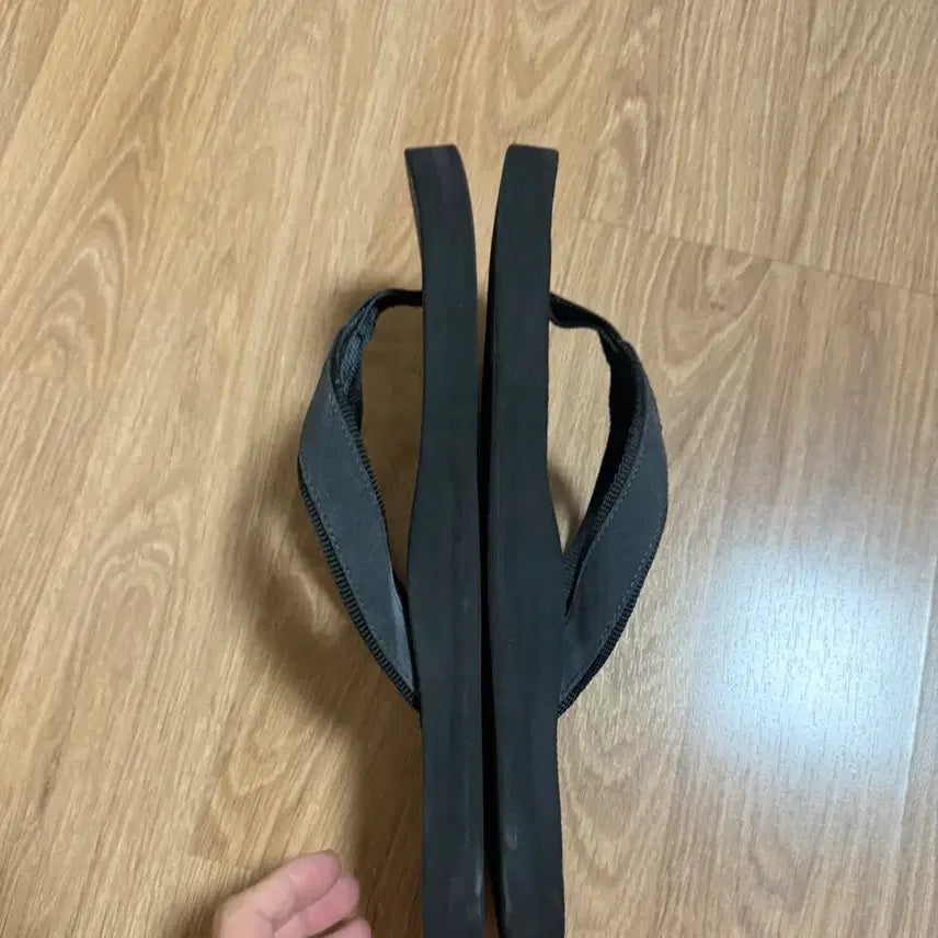 [SOLD OUT] Erl 플립플랍 10사이즈 275~280