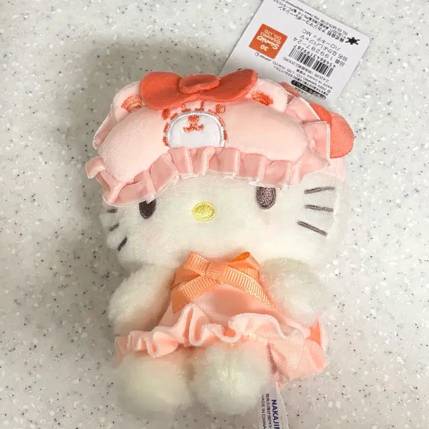 [BUNJANG] Sanrio Hello Kitty Nakayoshi Pajama Plush Keychain / 산리오 헬로키티 나카요시 파자마 인형키링
