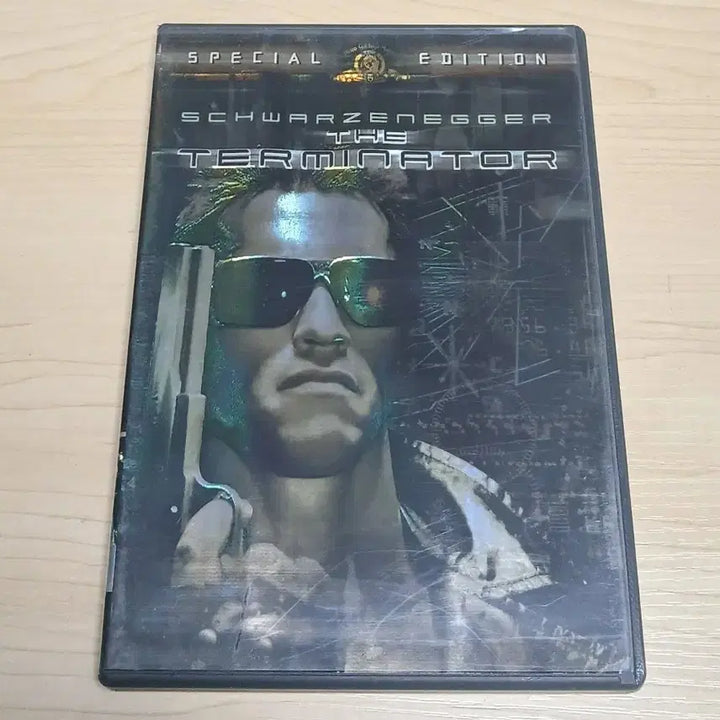 [BUNJANG] Terminator Dual-Sided Disc Special Edition DVD / DVD 홀로그램 미국판 특별판 듀얼디스크 아놀드 슈왈츠네거 터미네이터