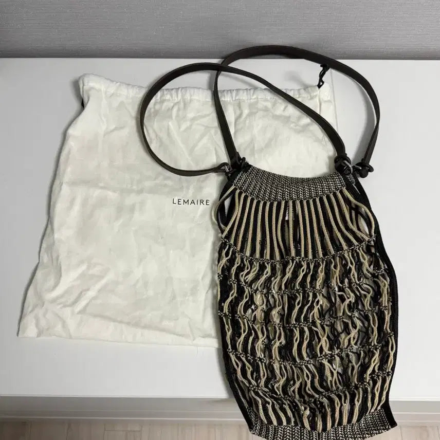 [BUNJANG] Lemaire Felt Medium Chevron Net Bag / 르메르 네트백 필트 미디움 쉐브론 라이트 베이지/블랙 새상품