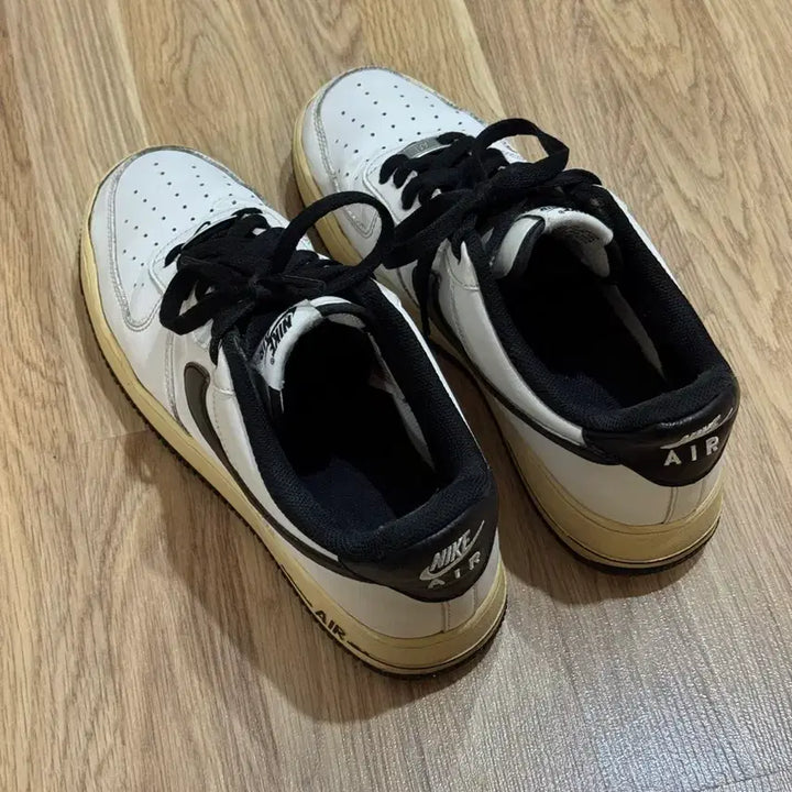 [BUNJANG] Nike Air Force 1 07 White Black Sneakers / KREAM 32만원 에어포스1 07화이트블랙 280사이즈