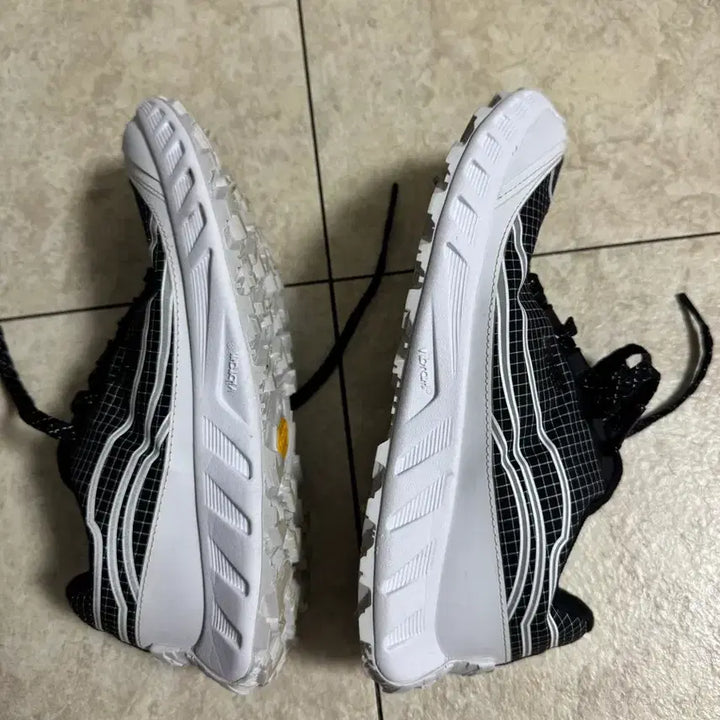 [SOLD OUT] 노다 norda 002 써밋 블랙 240