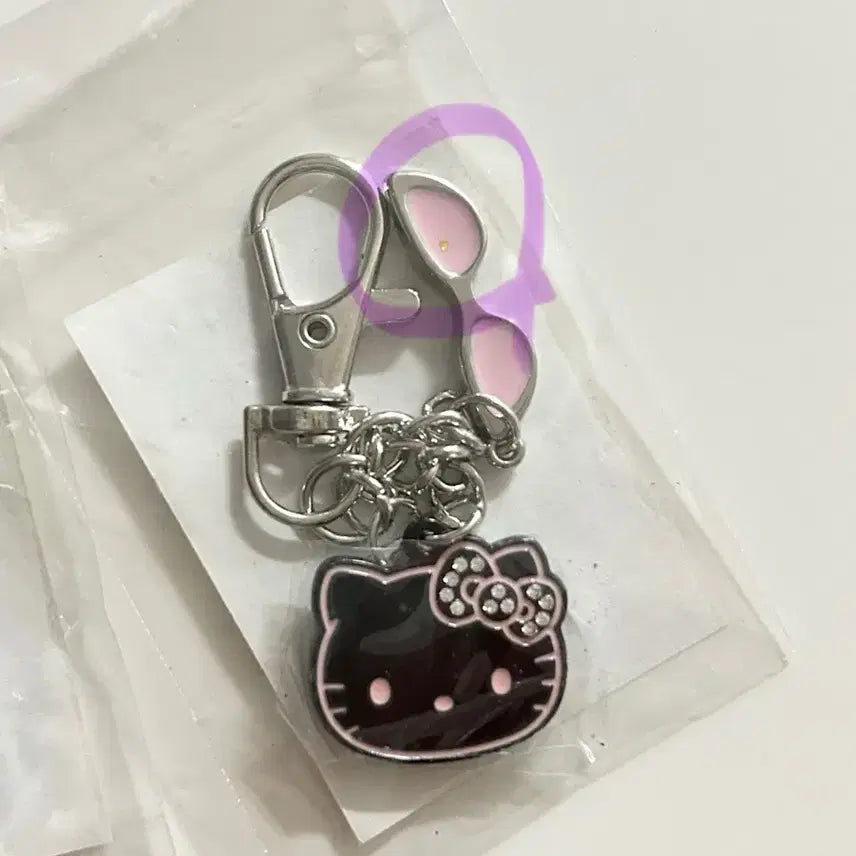 [BUNJANG] WAKEMAKE Hello Kitty Charm Keyring / 웨이크메이크 헬로키티 참키링 새상품
