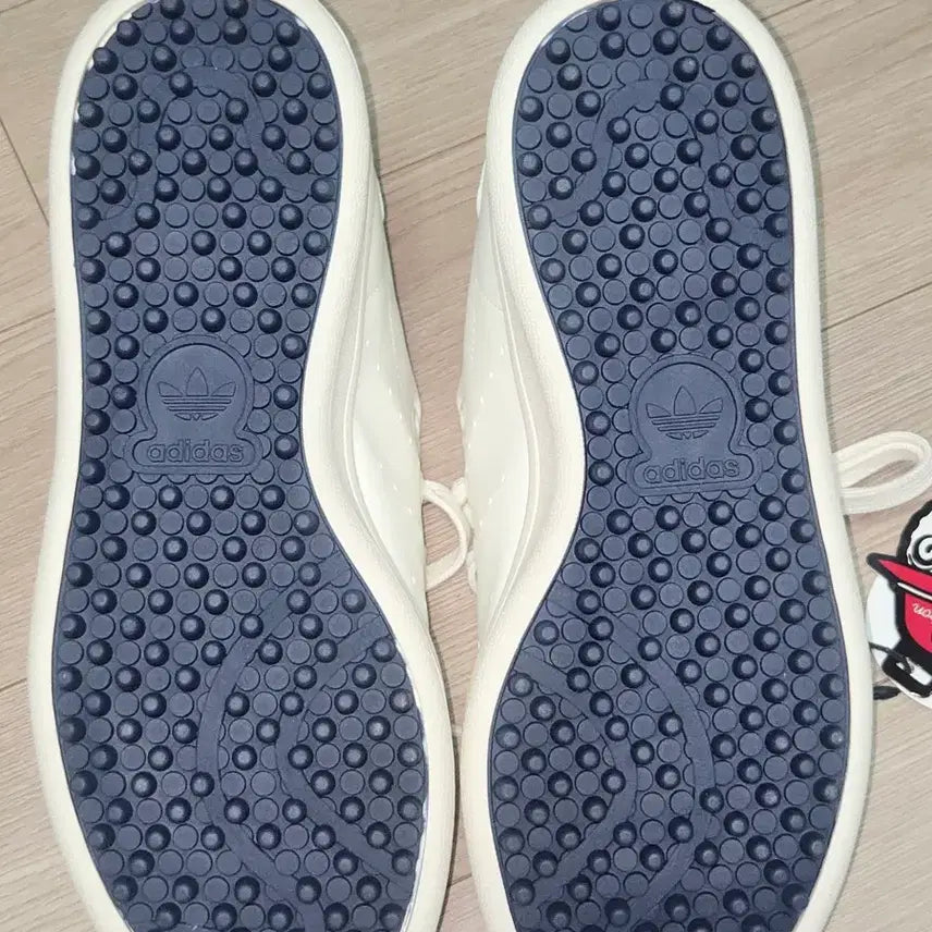 [SOLD OUT] 아디다스 말본 스탠스미스 골프 스니커즈 오프화이트 230