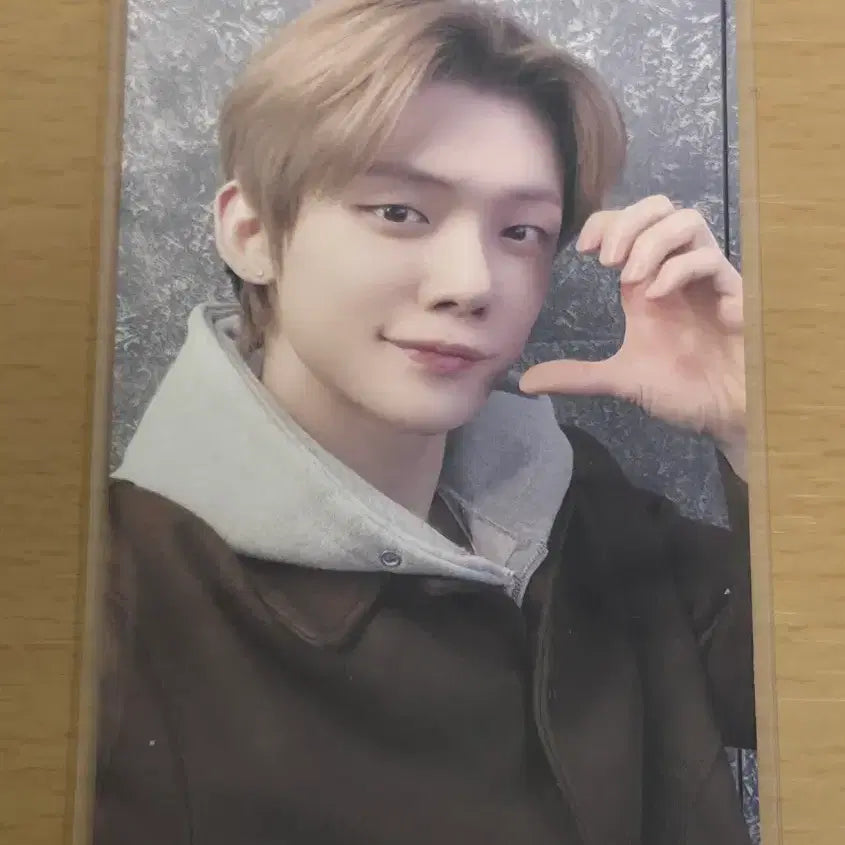 [BUNJANG] TXT Yeonjun MOA CON Photocard / 투모로우바이투게더 연준 모아콘 모아존 MOA CON 포카