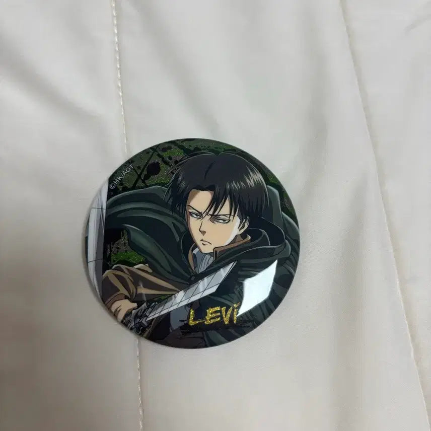 [SOLD OUT] 리바이 캔뱃지