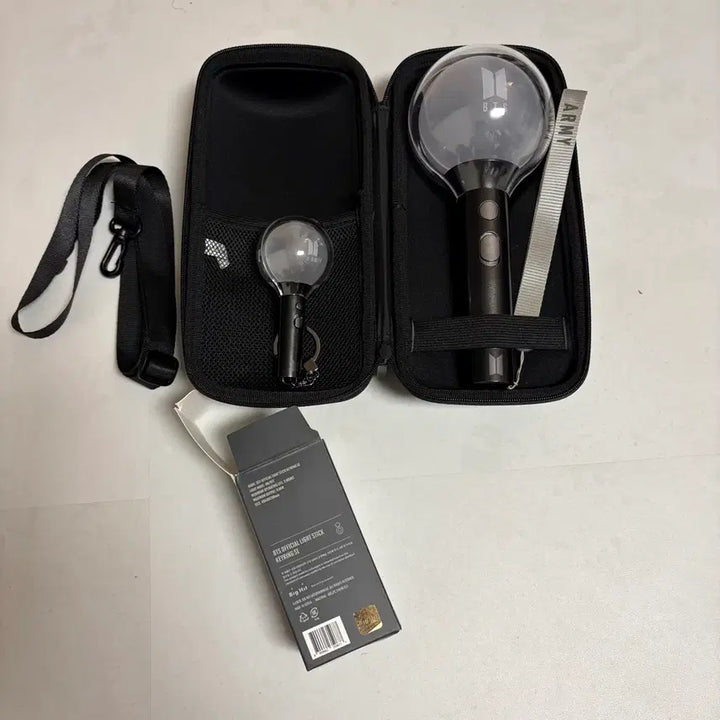 [BUNJANG] BTS Army Bomb SE Bundle Set / armybomb se + key chain + hard case