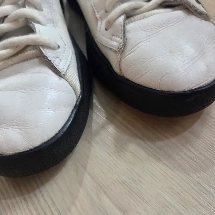 [BUNJANG] Yohji Yamamoto White Sneakers / 요지야마모토 화이트 스니커즈