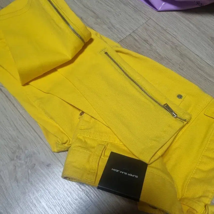 [SOLD OUT] 디스퀘어드2 옐로우 데님진.   M. (남녀공용)