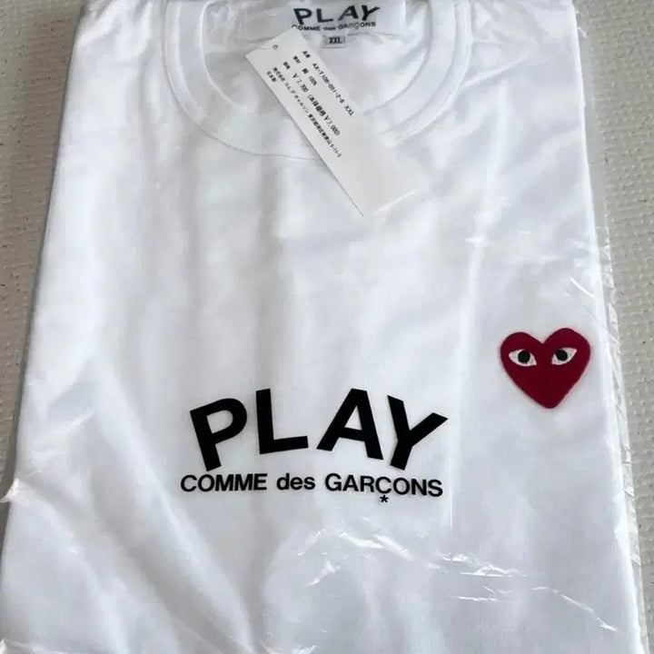 [SOLD OUT] 꼼데가르송 PLAY 흰색 반팔티 XXL 새상품