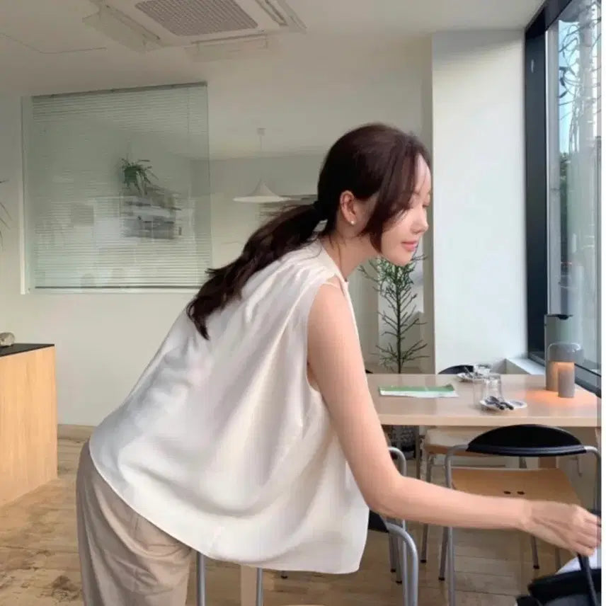 [BUNJANG] Lemiu Hebe Blouse / 르뮈 헤베 블라우스
