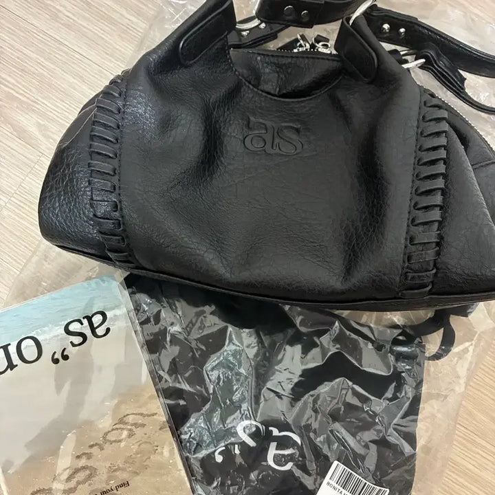 [SOLD OUT] 애즈온 보니타 미니 블랙