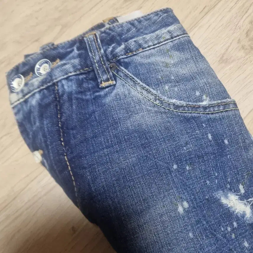[SOLD OUT] 디스퀘어드2  청바지. M