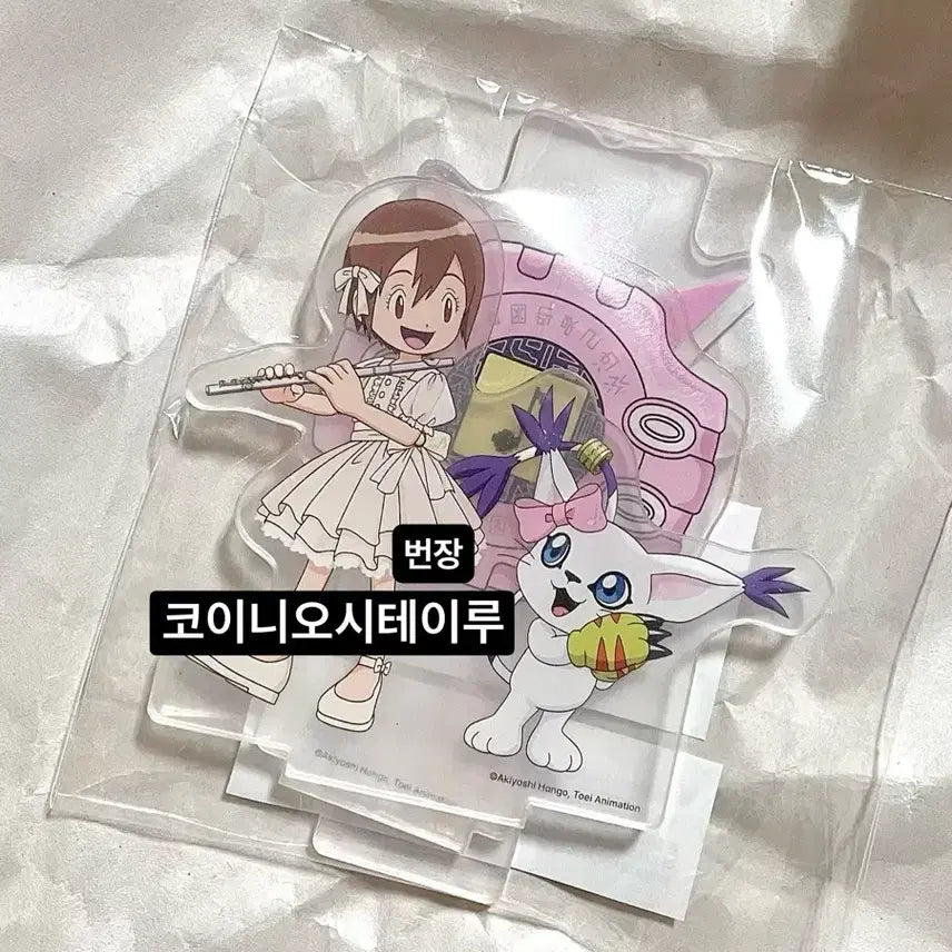 [SOLD OUT] Digimon adventure Hikari acrylic stand