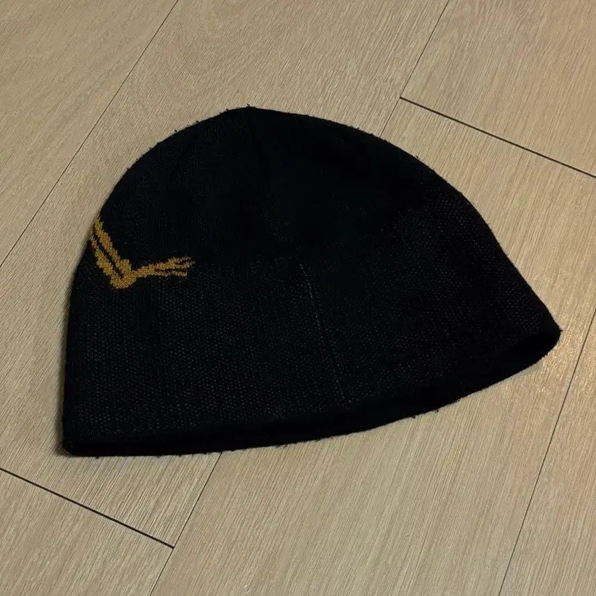 [SOLD OUT] [OS] 아크테릭스 버드 헤드 토크 비니 24k 블랙