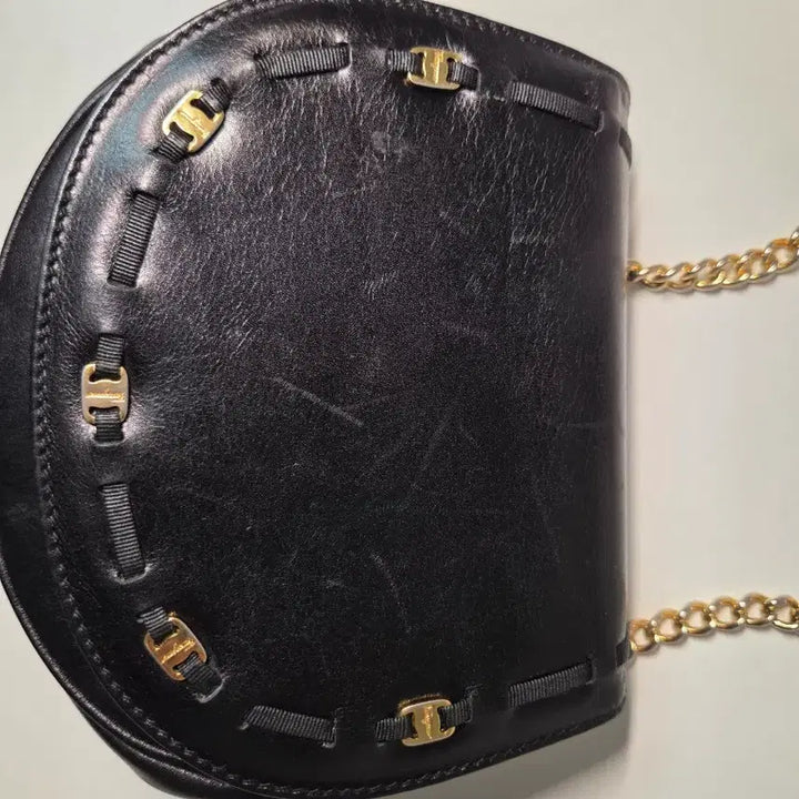 [BUNJANG] Salvatore Ferragamo Vara Mini Chain Bag Black / 살바토레 페라가모 바라 미니 체인백 블랙 빈티지 (단품)