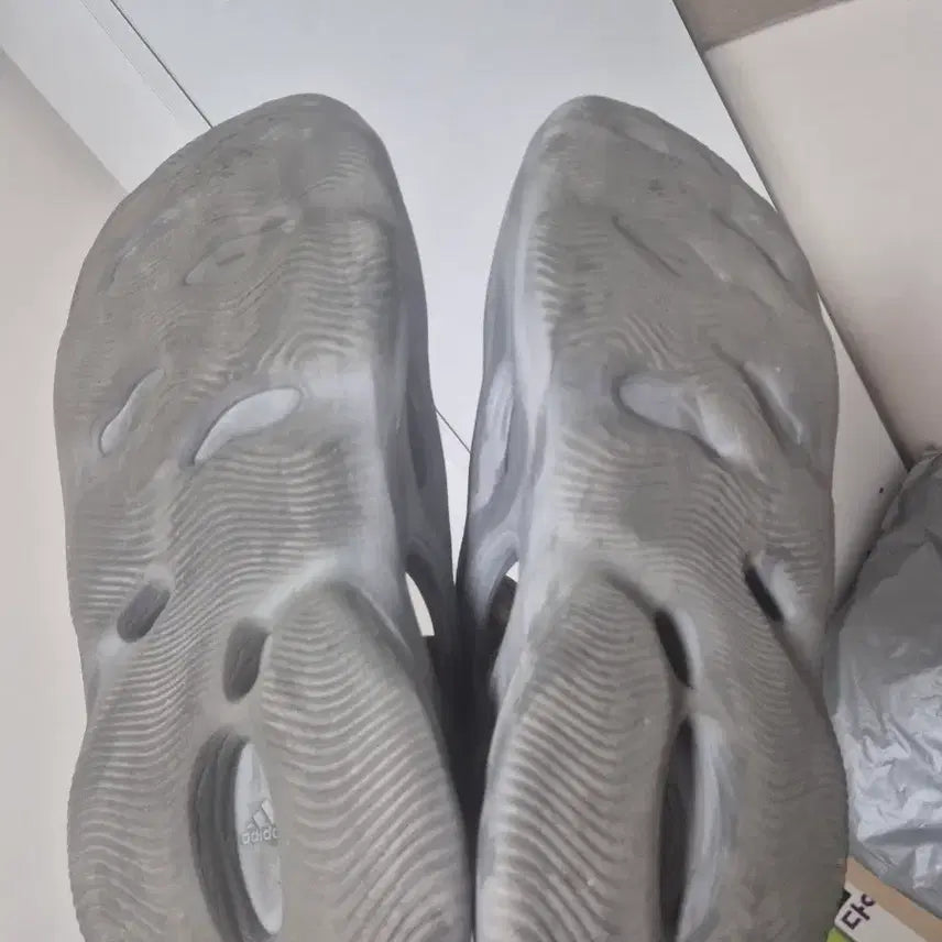 [BUNJANG] Adidas Yeezy Foam Runner MX Granite (285) / 아디다스 이지 폼 러너 믹스 그래닛 285