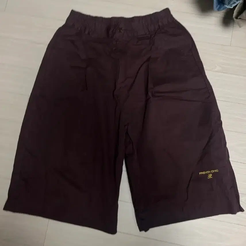 [BUNJANG] New Chief Chic French Chic Bermuda Pants Wine / 뉴치프시크dp 프렌치시크 버뮤다 팬츠 와인