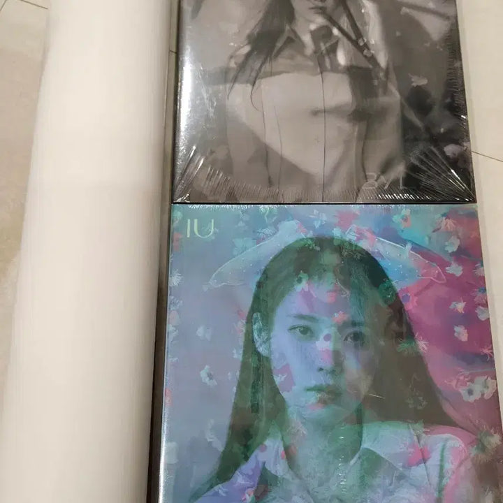 [BUNJANG] IU Lilac 5th Album Bundle Set / IU 아이유 5집 라일락 앨범 2개 포스터 2개 세트 미개봉