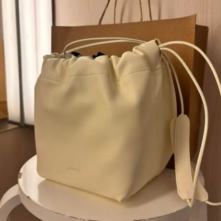 [SOLD OUT] (정품) 질샌더 덤플링 드로우스트링 버킷백