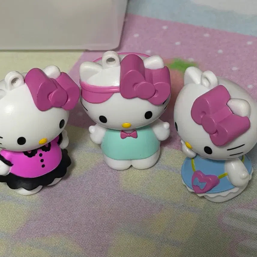 [BUNJANG] Sanrio Hello Kitty Figure Keyring / 산리오 헬로키티 해피키링 피규어 가차 가챠 뽑기