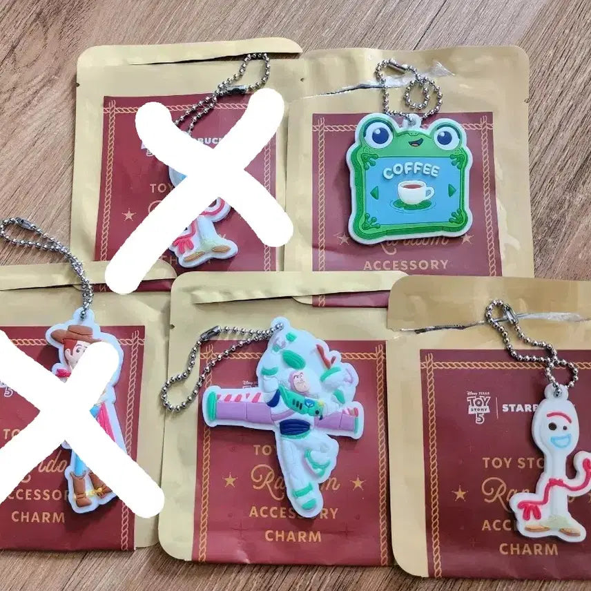 [SOLD OUT] 스타벅스 토이스토리 콜라보 우디 버즈 제시 알린 슬링키 악세사리 참 키링