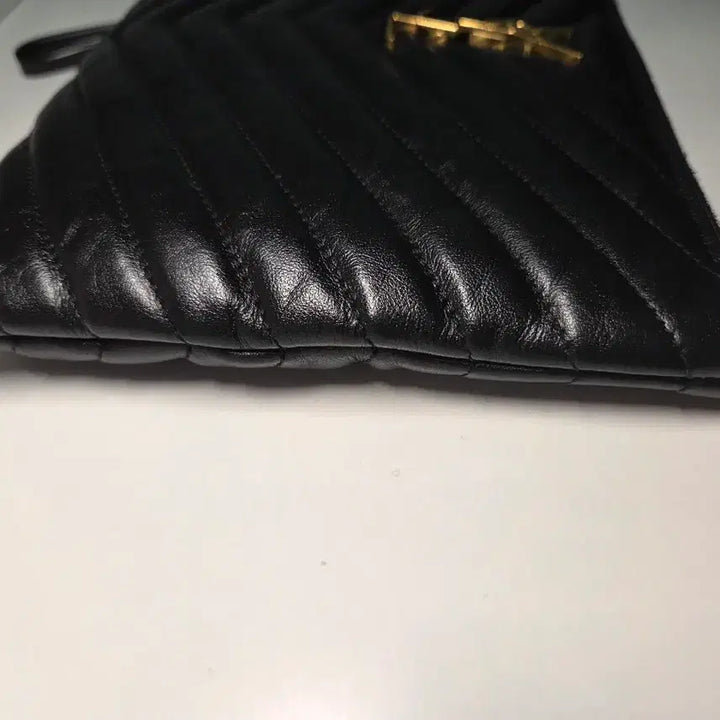[BUNJANG] Saint Laurent Monogram Matelassé Bill Clutch Small Black / 생로랑 모노그램 마틀라세 빌 클러치 스몰 블랙 / 29만 / 단품