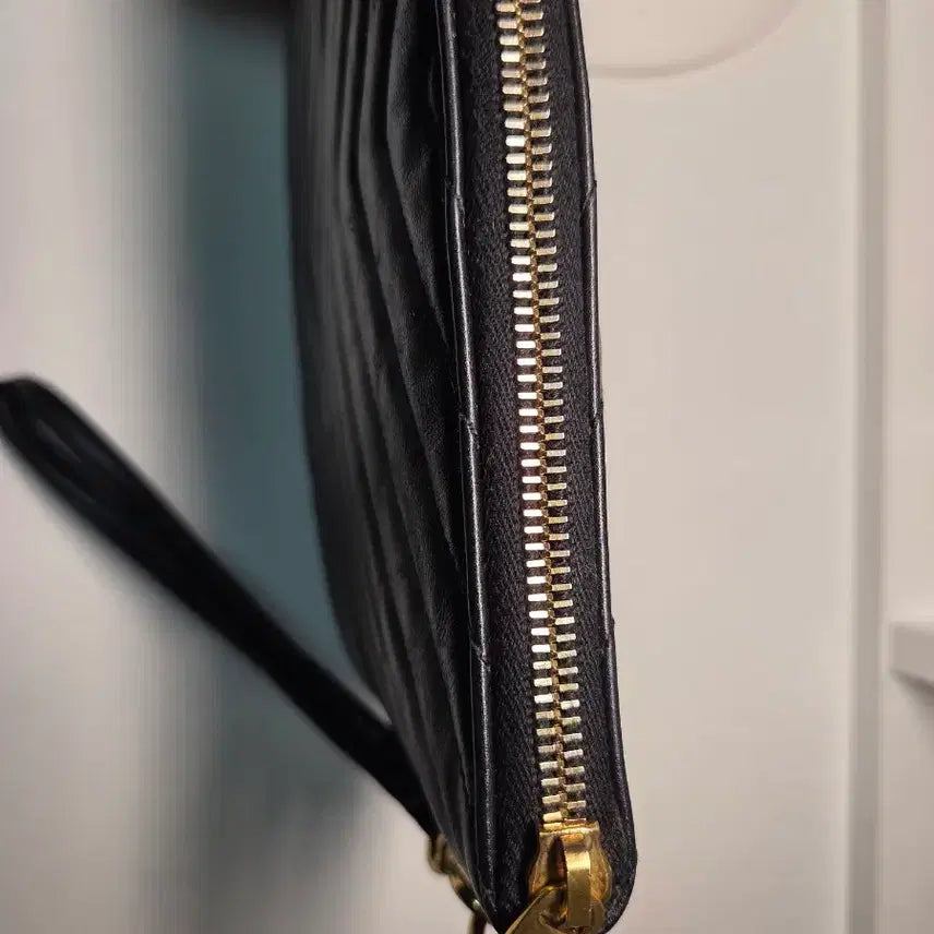 [BUNJANG] Saint Laurent Monogram Matelassé Bill Clutch Small Black / 생로랑 모노그램 마틀라세 빌 클러치 스몰 블랙 / 29만 / 단품