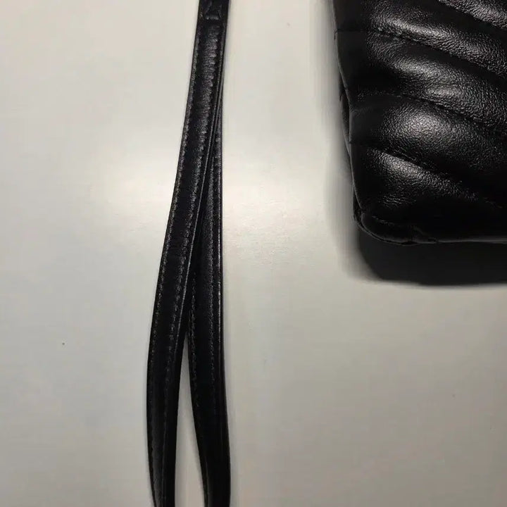 [BUNJANG] Saint Laurent Monogram Matelassé Bill Clutch Small Black / 생로랑 모노그램 마틀라세 빌 클러치 스몰 블랙 / 29만 / 단품