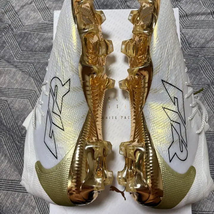[BUNJANG] Puma Future 270 Football Boots Size 270 / 푸마 퓨처270
