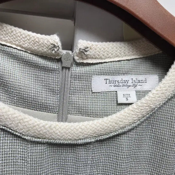 [BUNJANG] Thursday Island Seersucker Summer Dress / 써스데이아일랜드 시어서커 원피스