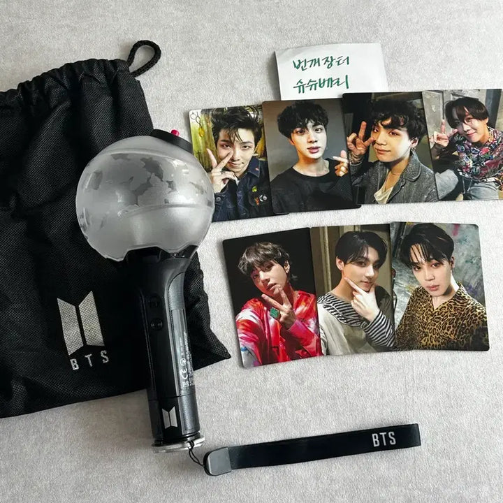 [SOLD OUT] 방탄 아미밤3 삼미밤 풀셋 (응원봉+포카+스트랩+더스트백+상자)