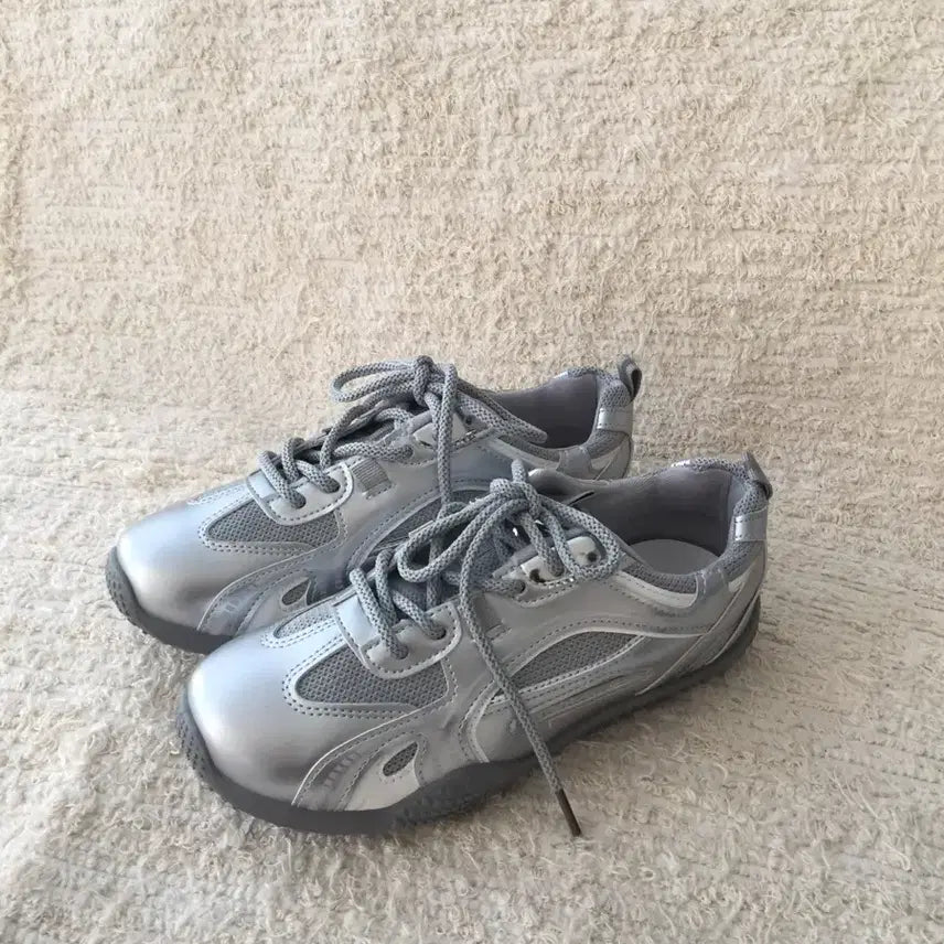 [BUNJANG] Silver Sneakers - Women&