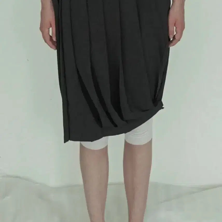 [BUNJANG] eonts Pinched Pleats Midi Skirt Black / eonts pinched pleats skirts