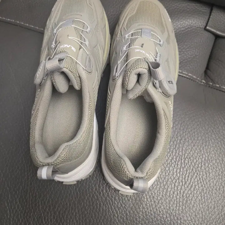 [SOLD OUT] 정품 블랙야크 343 OG TREK 카키색 고어텍스 트레킹화 250미리