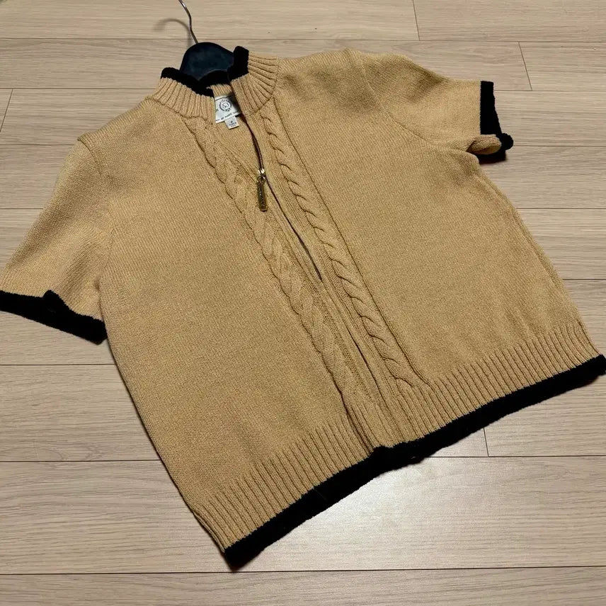 [BUNJANG] St. John Knit Half-Sleeve Zip-Up Cardigan / 센존 스포츠 st.john 니트 반팔 집업 가디건 배색 여름 골프 하이넥