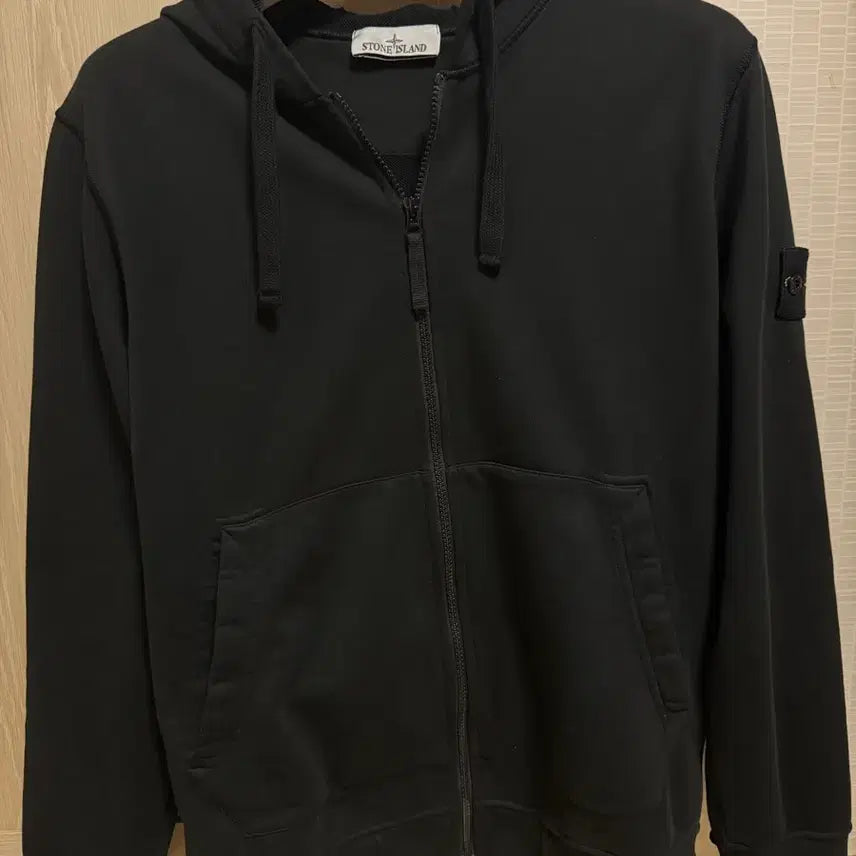 [BUNJANG] Stone Island 26ss Black Hooded Jacket / 백화점판 스톤아일랜드 26ss