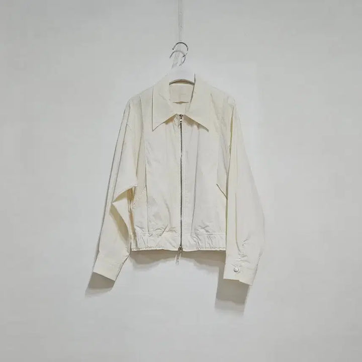 [BUNJANG] Unene Lightweight Windbreaker Jacket / unene 바스락 점퍼