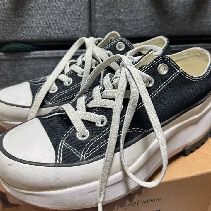 [BUNJANG] Converse Run Star Hike Low Black Sneakers / 컨버스 운동화 런스타 하이크 로우 블랙 검정 230