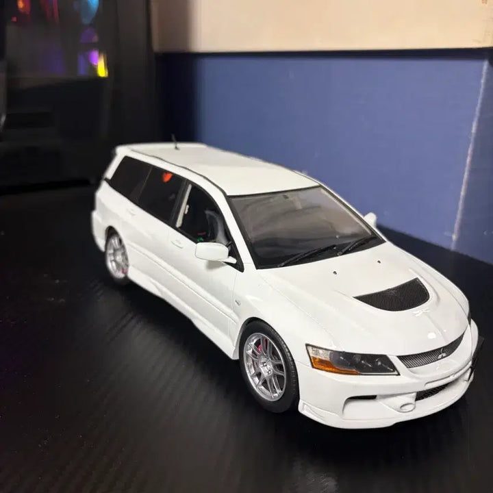 [BUNJANG] ENGUP Models 1:18 Mitsubishi Lancer Evolution Wagon Diecast / 1:18 ENGUP MODELS 랜서 왜건 다이캐스트 팝니다