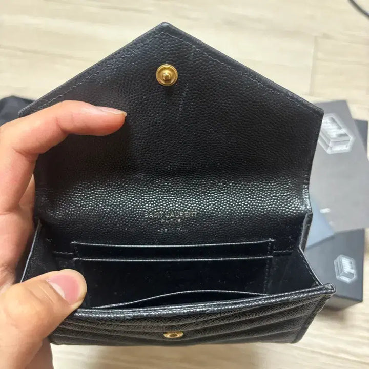 [BUNJANG] Yves Saint Laurent Matelassé Small Envelope Wallet / [크림판/풀구성] 입생로랑 마틀라세 스몰 엔벨로프 카드지갑
