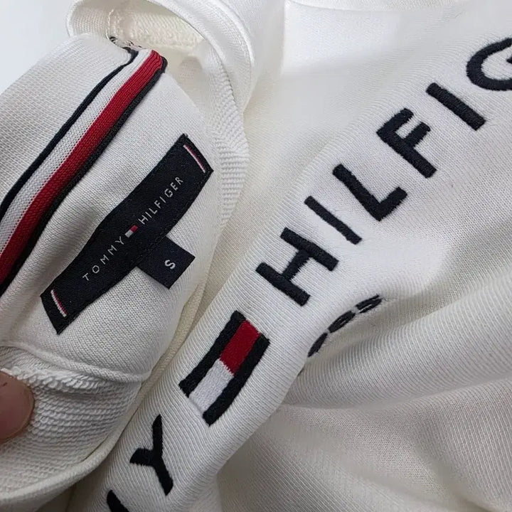[BUNJANG] Tommy Hilfiger Crewneck Sweatshirt (Size S) / 내스딸) 새상품 타미힐피거  맨투맨 S