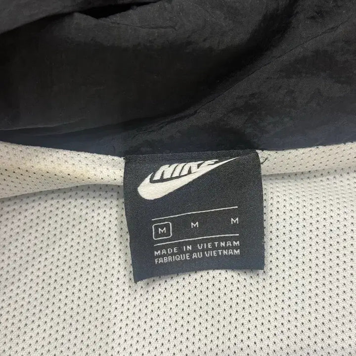 [BUNJANG] Nike Half-Zip Windbreaker Jacket (M) / 나이키 반집업 바람막이 M
