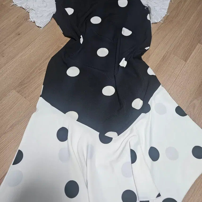 [BUNJANG] Stella Marina Dot Long Dress / 스텔라 마리나 도트 롱 원피스