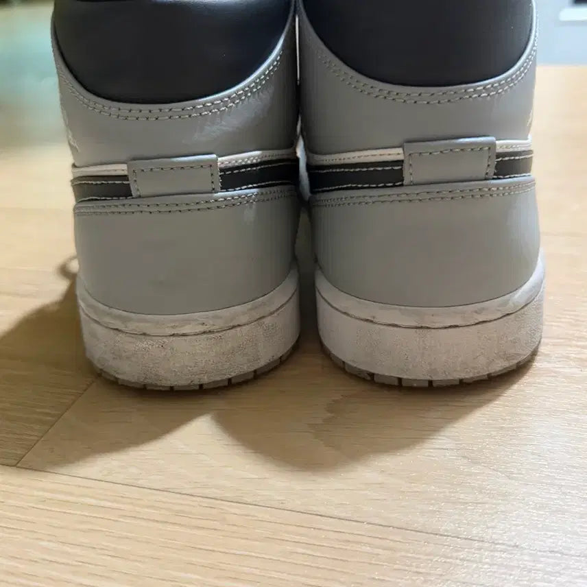[BUNJANG] Nike Jordan 1 Mid Light Smoke Grey Anthracite 270 Sneakers / 조던 1 미드 라이트 스모크 그레이 앤트러사이트 270