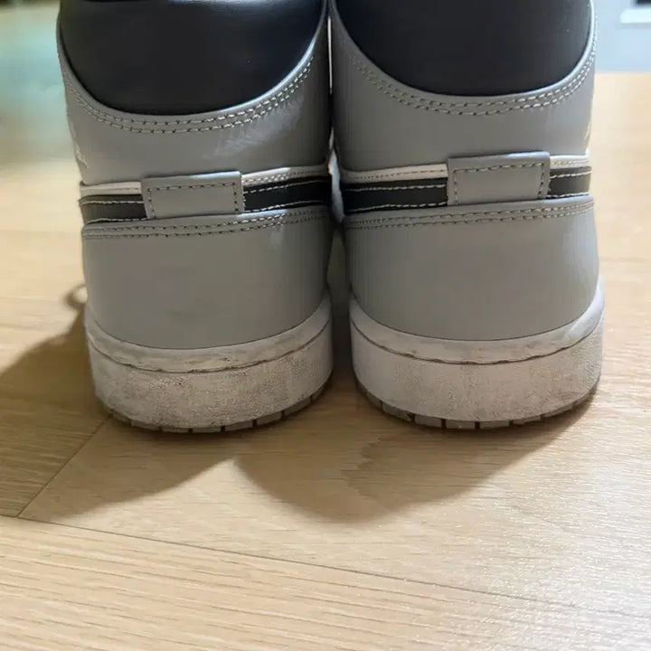[BUNJANG] Nike Jordan 1 Mid Light Smoke Grey Anthracite 270 Sneakers / 조던 1 미드 라이트 스모크 그레이 앤트러사이트 270