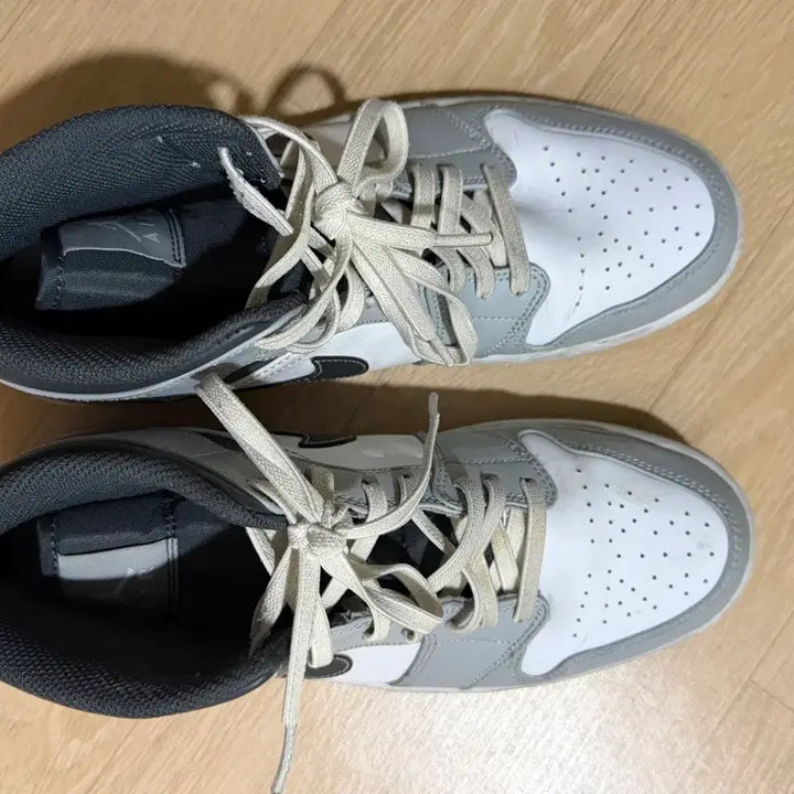 [BUNJANG] Nike Jordan 1 Mid Light Smoke Grey Anthracite 270 Sneakers / 조던 1 미드 라이트 스모크 그레이 앤트러사이트 270