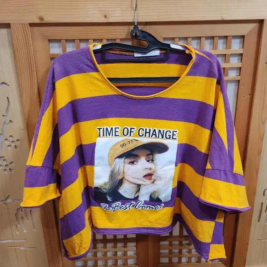 [BUNJANG] Striped Crop Top / 여성 빈티지패션 크롭 반팔 라운드넥
