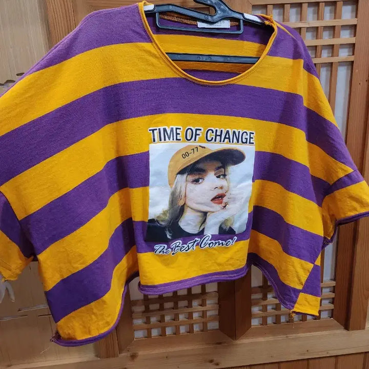 [BUNJANG] Striped Crop Top / 여성 빈티지패션 크롭 반팔 라운드넥